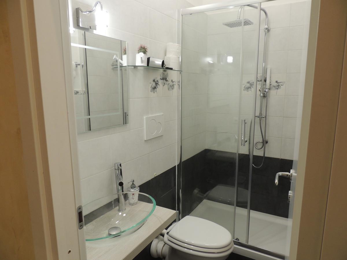 Double B Ferruccio I Bed & Breakfast Rome Bagian luar foto